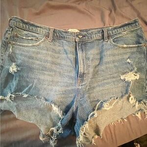 Abercrombie & Fitch Curve Love Jean Shorts